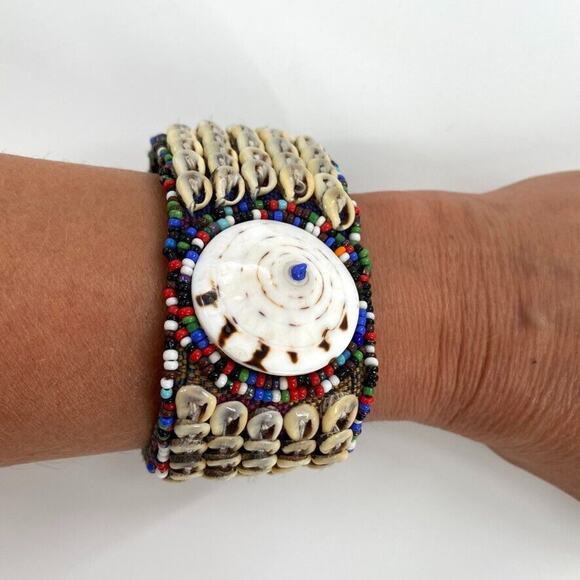 Wide Statement Bracelet With‎ Cowrie Shells and Beads Multicolor Toggle Clasp - Picture 1 of 4